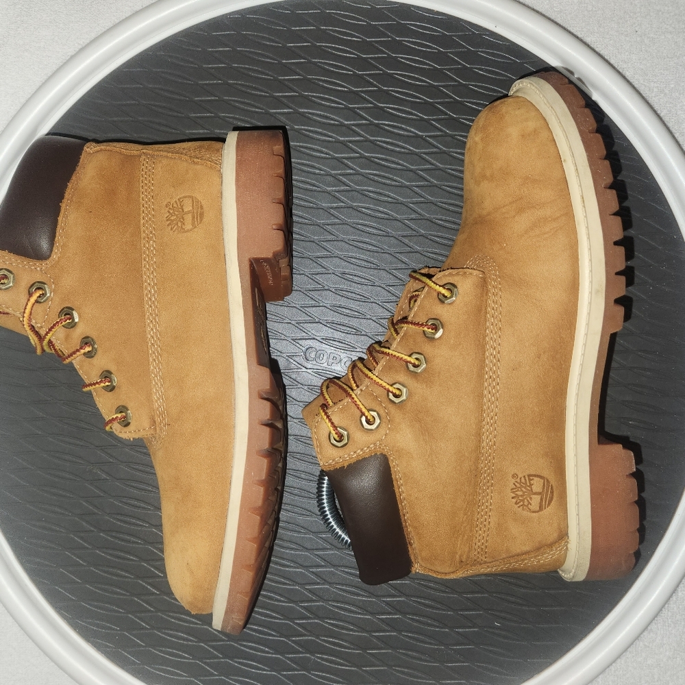 Timberland Boys Size 3 Classic 6 Inch Waterproof Dark Wheat Nubuck Ankle Boots - Picture 8 of 13